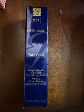 Estee Lauder Pure Color Whipped Matte Lip Color 931 Hot Shot